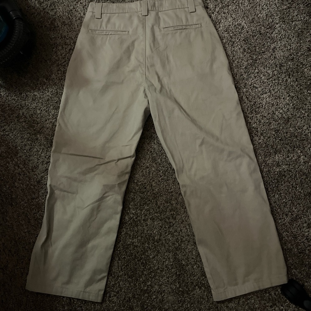 VINTAGE Levi silver tabs 30/30 (fit more of a 32/30) leg opening 9 inches CHINOS